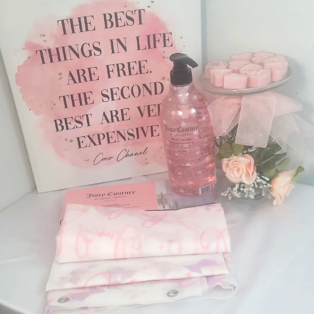 1967  Juicy Couture Shower  Curtain Pink Body Wash NWT
